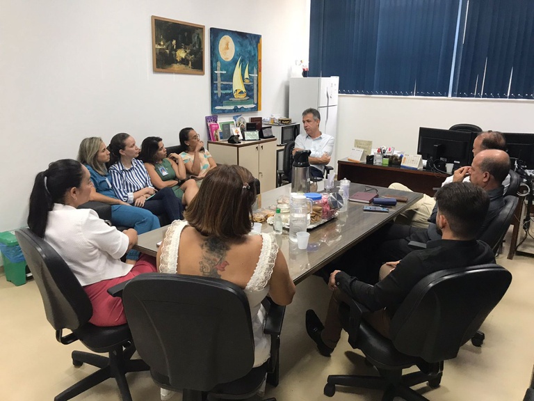 Visita presidente HUPAA 2.jpeg