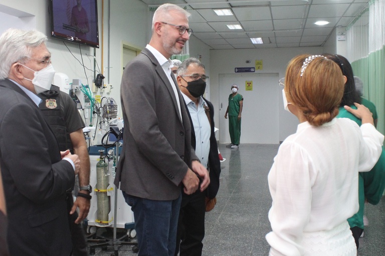 20052022 visita ministro hu-ufma (1).JPG