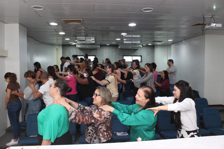 Foto 2- HU-UFMA grupo de teatro.JPG