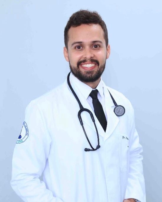 Residente em otorrinolaringologia do HU-UFS-Ebserh, Anderson Anjos. Foto - arquivo pessoal..png