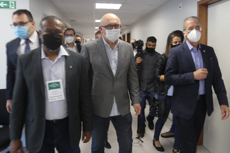 08032021 entrega obra hu-ufgd (15).jpeg