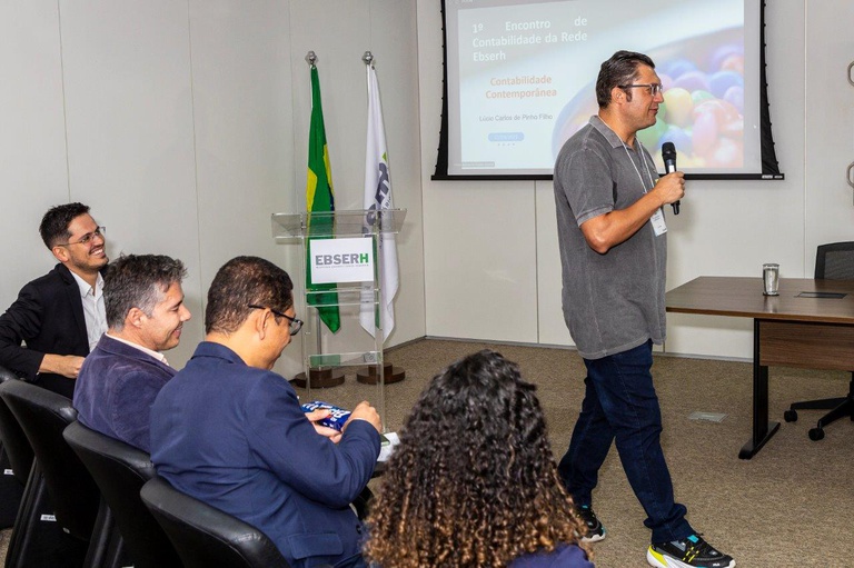 27092022 encontro contabilidade (47).jpg