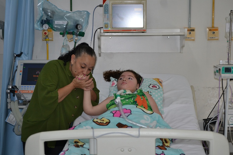 30062025 ebserh hc-uftm criança internada casa 2.jpeg