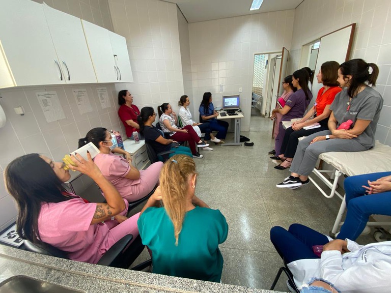 30042024 Identificação de almotolias, pomadas e medicamentos multidoses HUB-UnB 1.jpeg