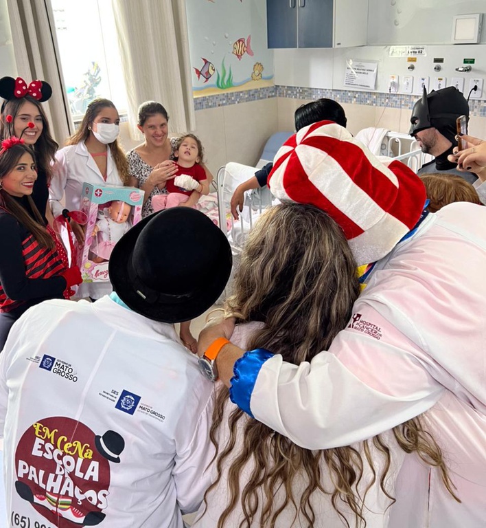 Atividades do Dia das Crianças no HUJM-UFMT