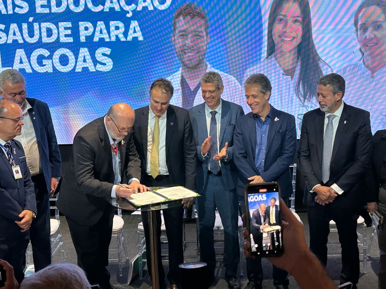 20032025 Ebserh assina ordem de serviço para realização de obras no HUPAA-Ufal 5.jpeg