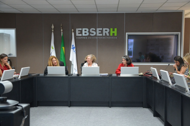 16102025 ebserh disclosure palestra (4).JPG