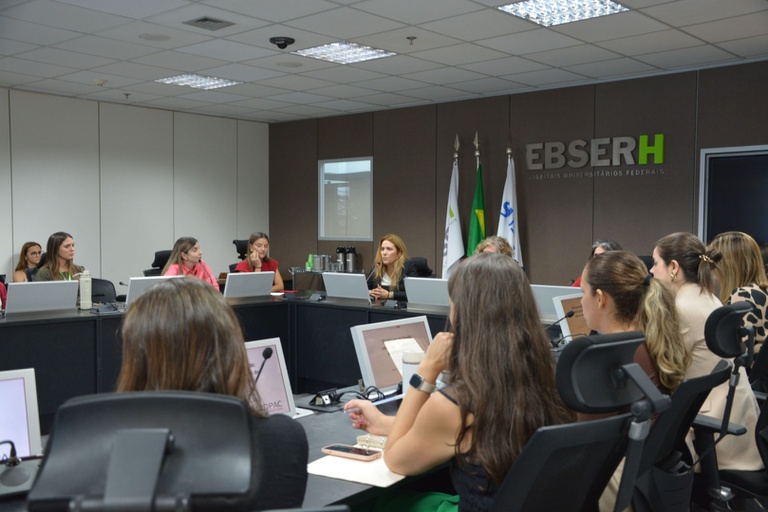 16102025 ebserh disclosure palestra (9).JPG