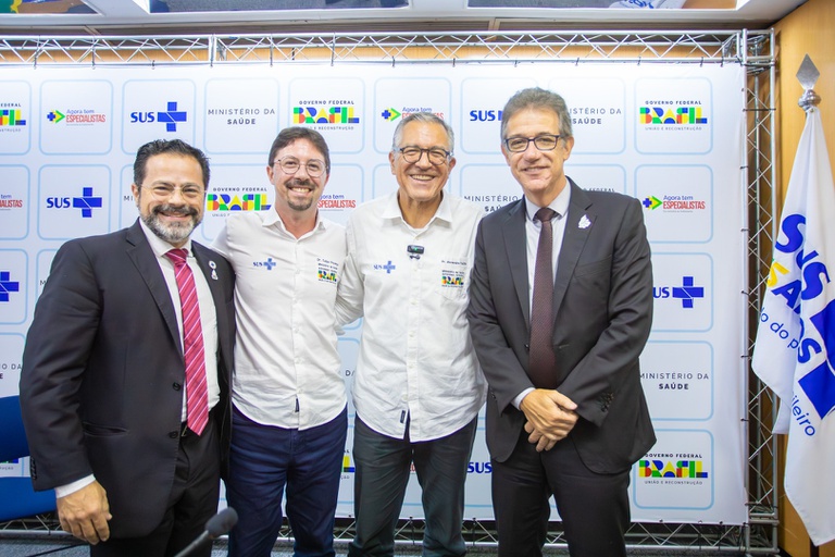 03022026 ebserh vagas mais médicos especialistas  (1).jpg