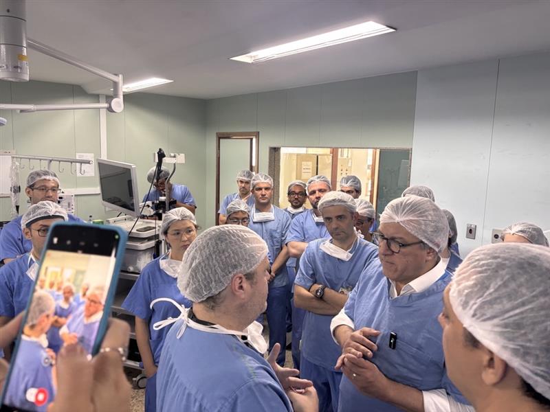 O ministro da Saúde, Alexandre Padilha, e o vice-presidente da Ebserh, Daniel Beltrammi, conduziram a ação