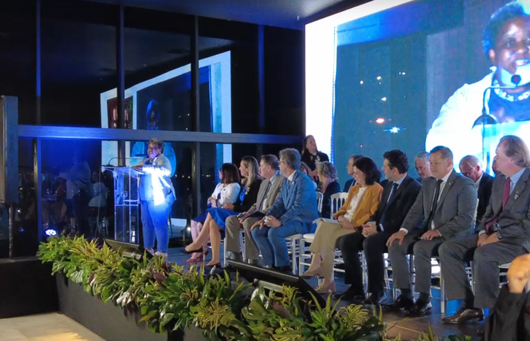 11112024 ministra jornada ebserh