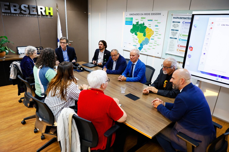 09082024 Ebserh e Rede Unida dialogam sobre cooperação na área de gestão em saúde (3).jpeg