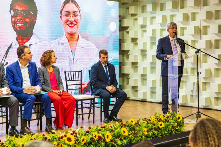06-06-2024 Assinatura UFRJ-2.jpg