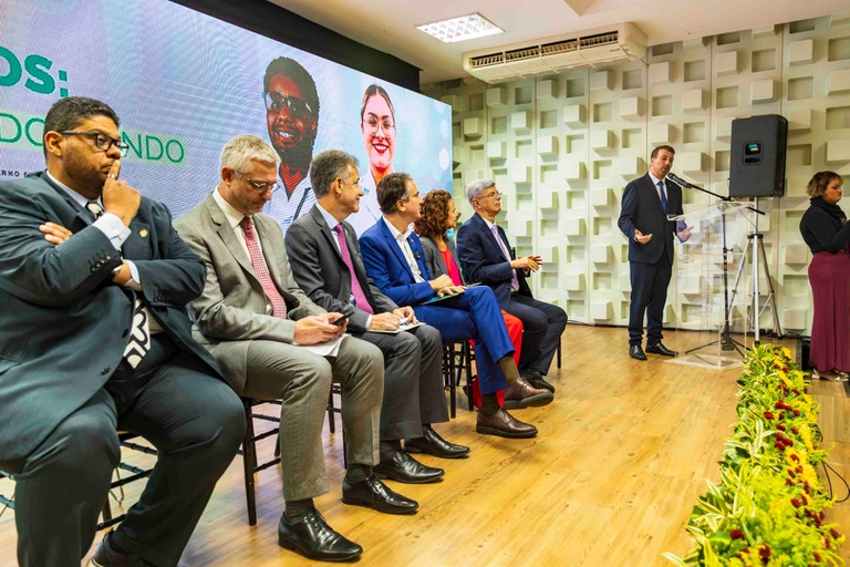 06-06-2024 Assinatura UFRJ-5.jpg