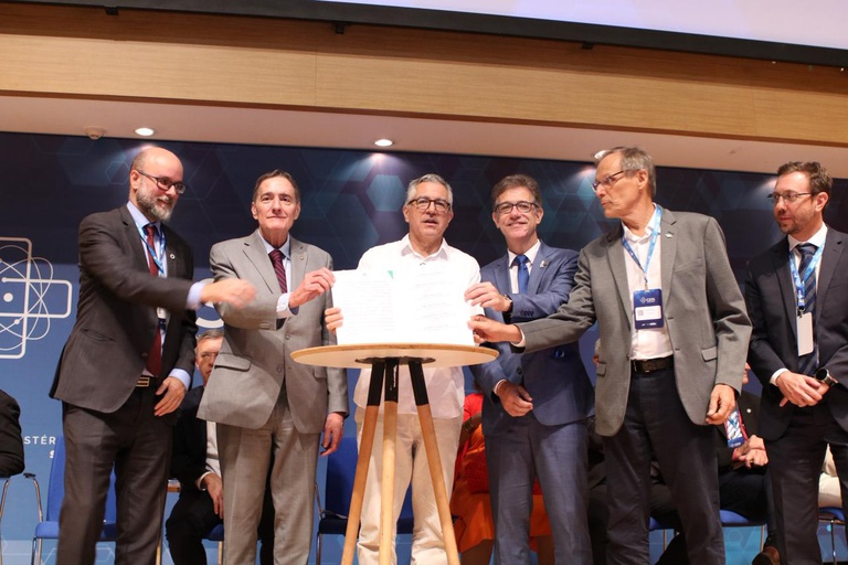 24112025 ebserh assinatura act tecnologi (4).jpeg