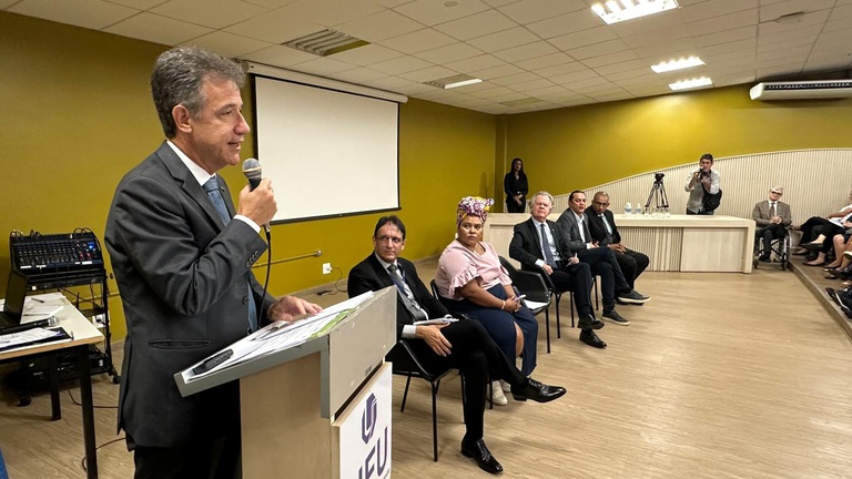 18012024 visita presidente uberlanida hc-ufu 1.jpg