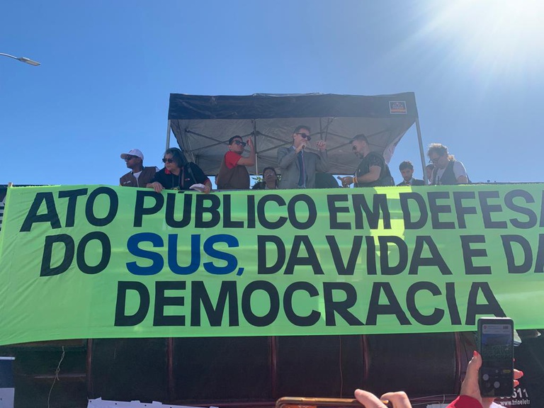 Ebserh participa de ato em defesa do SUS.png