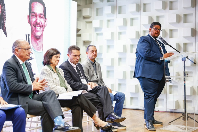 17072024 ebserh posse comissão nacional de residência 4.jpg
