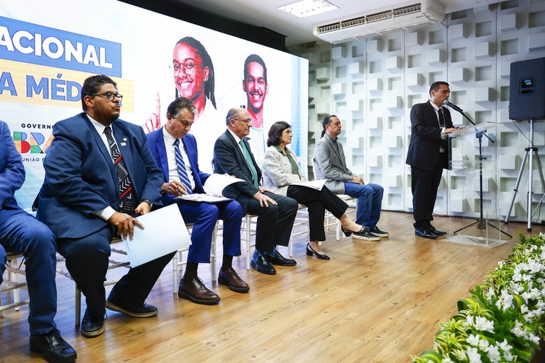 17072024 ebserh posse comissão nacional de residência 6.jpg