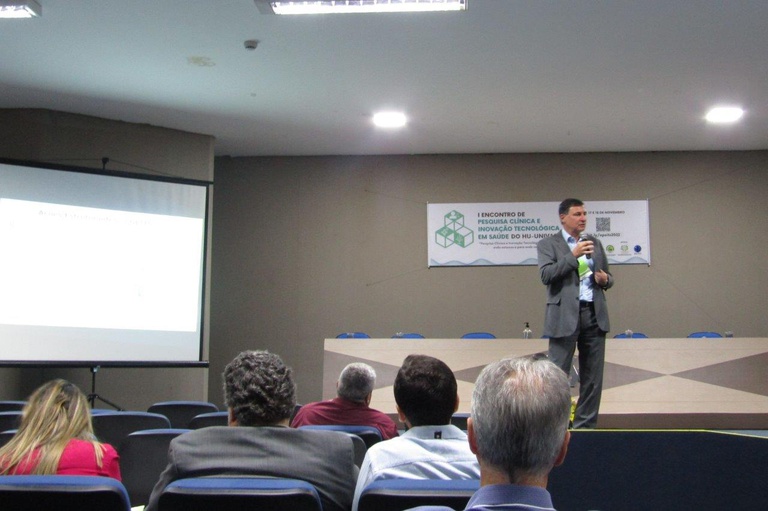 22112022 encontro pesquisa hu-univasf (3).JPG