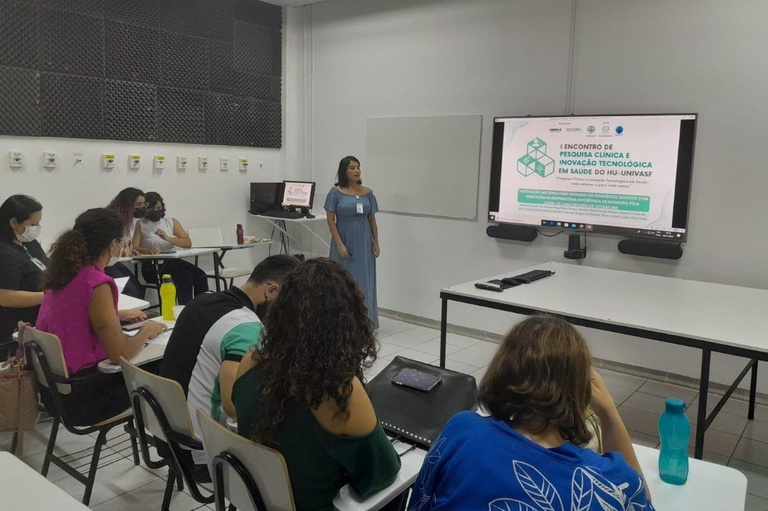 22112022 encontro pesquisa hu-univasf (9).jpg