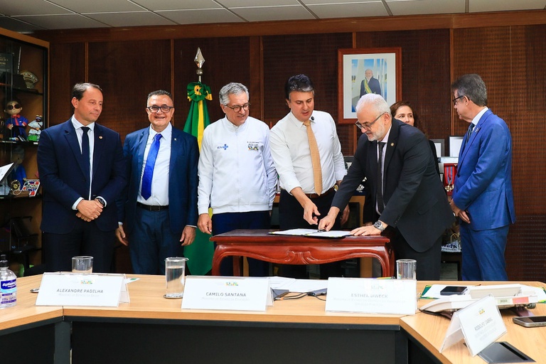 18122025 fusão hugg hfse (23).jpg