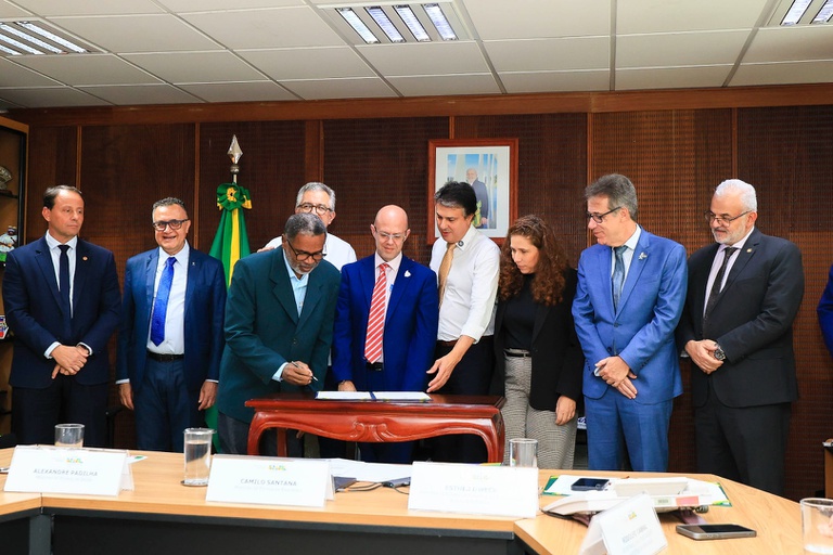 18122025 fusão hugg hfse (26).jpg