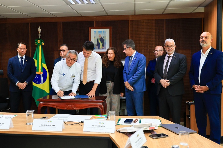 18122025 fusão hugg hfse (29).jpg