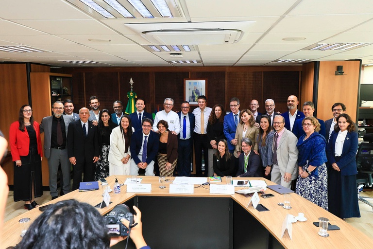 18122025 fusão hugg hfse (36).jpg