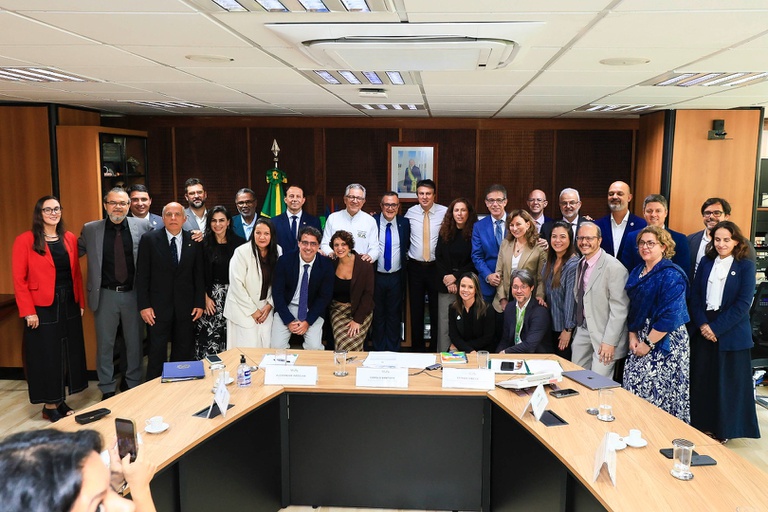 18122025 fusão hugg hfse (37).jpg