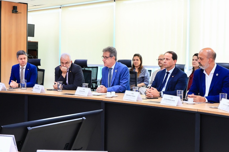 18122025 fusão hugg hfse (6).jpg