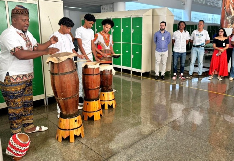 Apresentações artísticas e culturais marcaram a data no HU-Univasf 1.jpeg