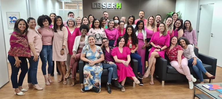 Outubro Rosa - Ação da Administração Central da Rede Ebserh