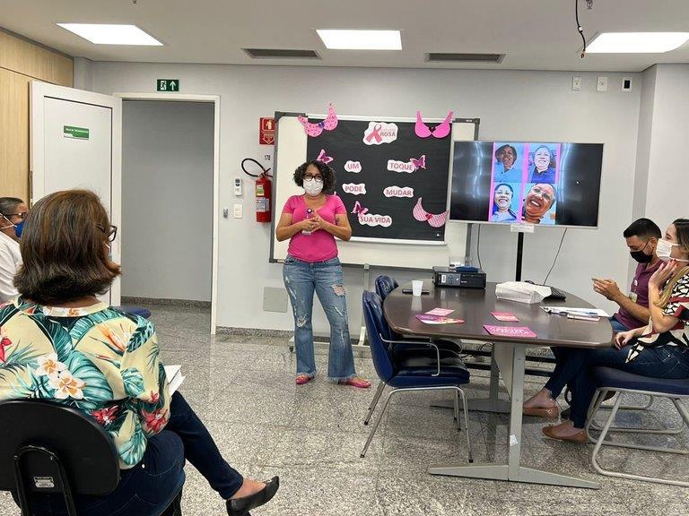 Outubro Rosa- Ação do HC-UFG (1).jpg