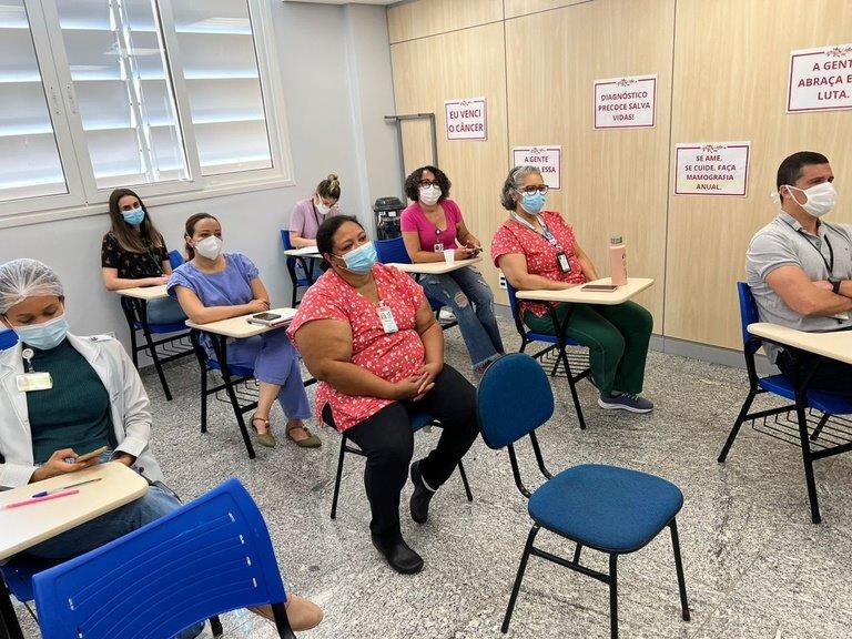 Outubro Rosa- Ação do HC-UFG (3).jpg