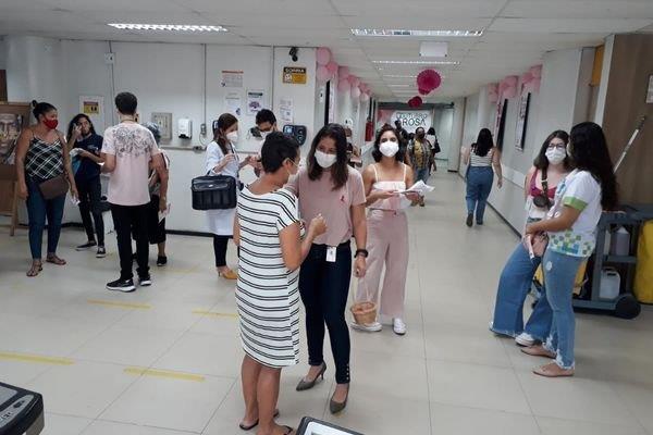 Outubro Rosa- Ação do HC-UFPE (5).jpg