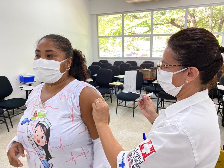 21012021 Vacina Hucam-Ufes 1.jpeg