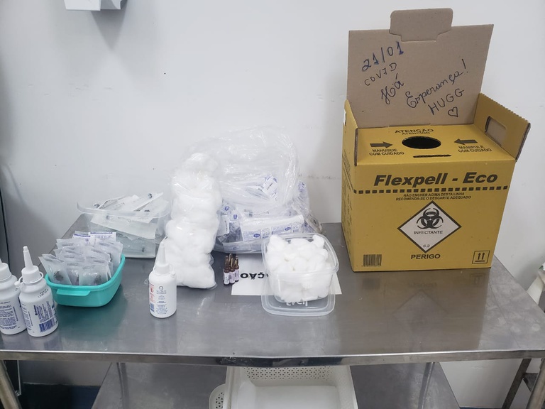 21012021 Vacina HUGG-Unirio 3.jpeg