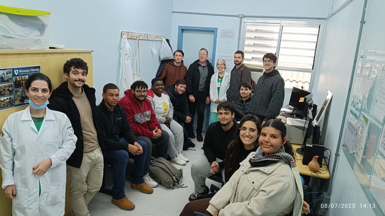 12082025 ebserh hu escola engenharia furg tecnologia assistivas 3.jpeg