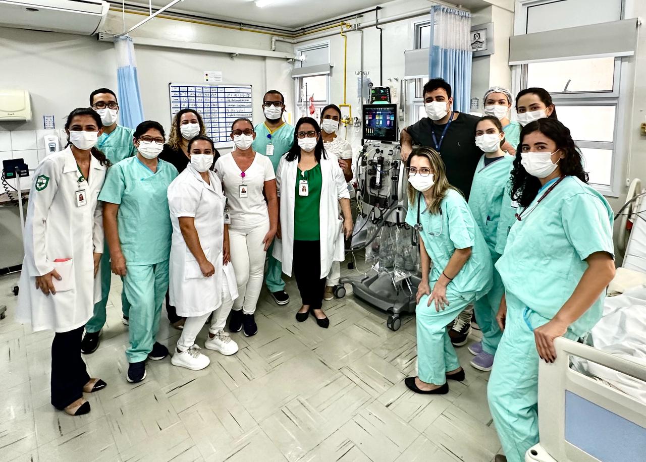 O equipamento é móvel e será destinado exclusivamente aos pacientes internados nas UTIs, especialmente os que apresentem Injúria Renal Aguda.