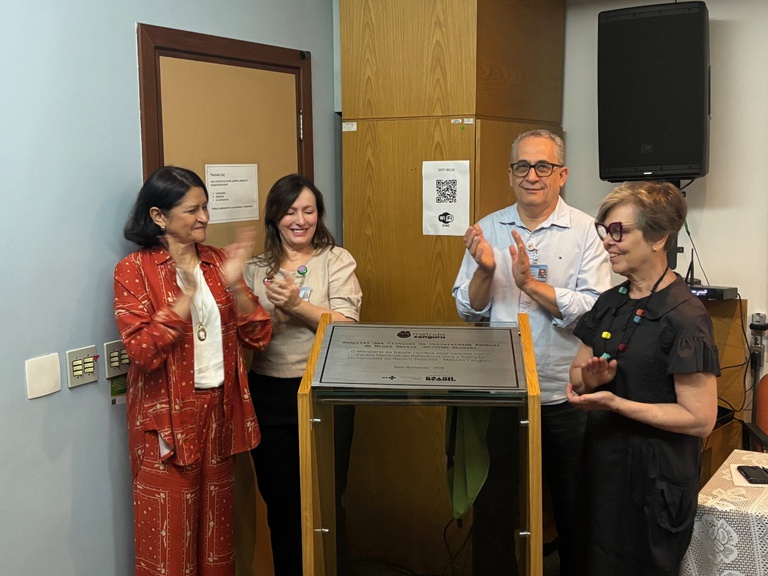 XX042024 HC- UFMG é oficialmente Centro de Referência em Minas Gerais para o Método Canguru 4.jpg