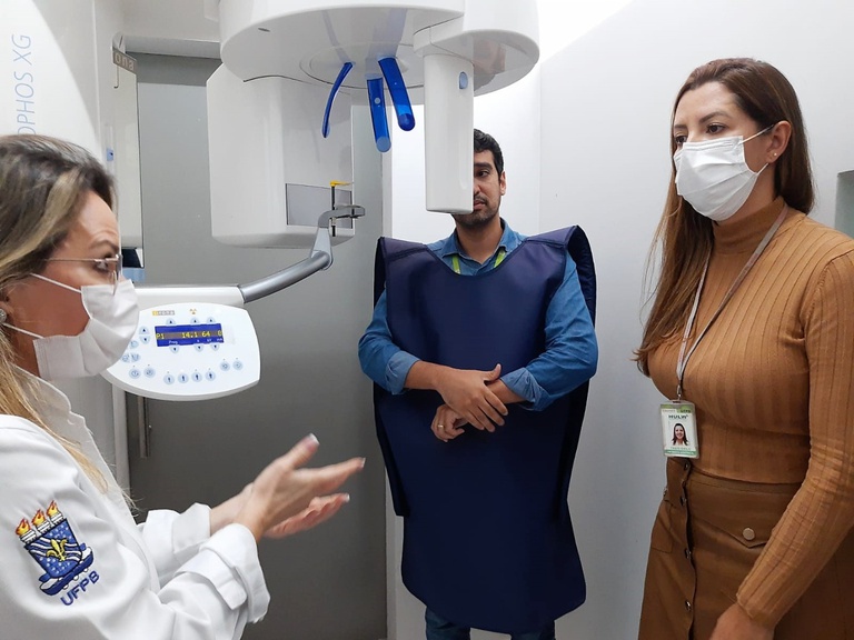 01.06.2022 _ HULW inaugura raio X panorâmico digital na odontologia (4).jpeg