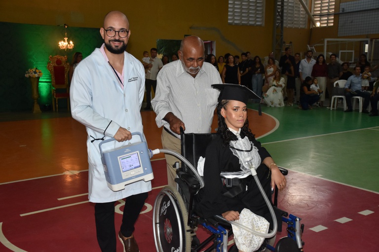 10042024 ebserh huol-ufrn paciente colação de grau 2.jpeg