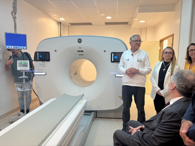 04022026 ebserh huap-uff pet-ct (2).jpg