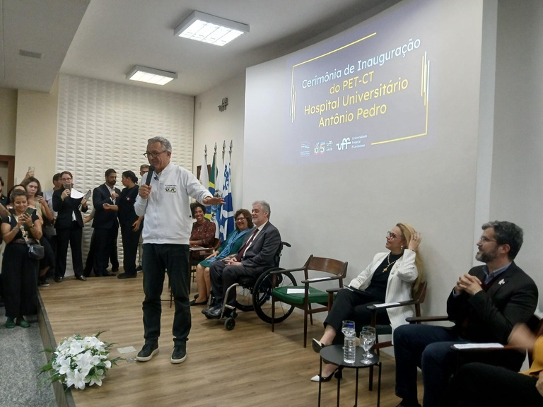 04022026 ebserh huap-uff pet-ct (8).jpg