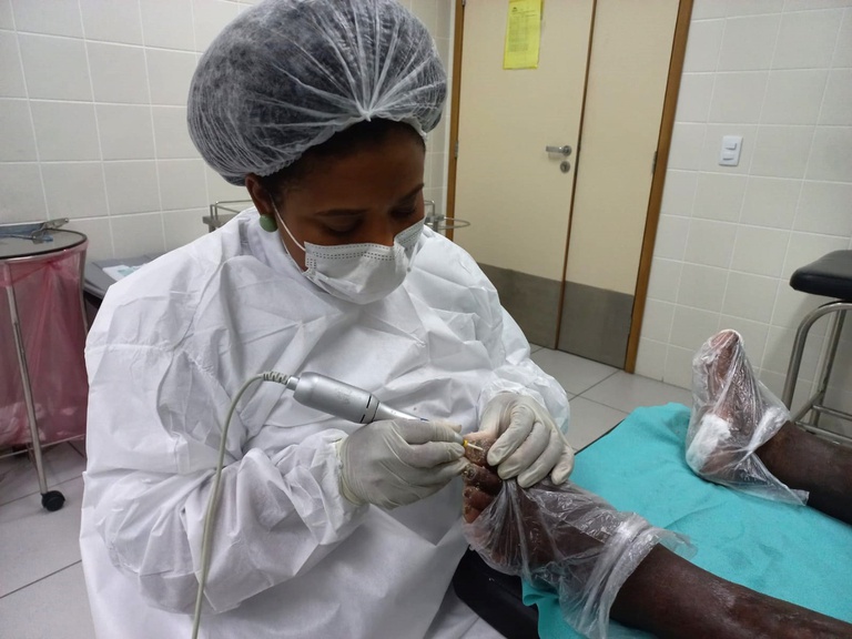 06022024 huap-uff podiatria ebserh 2.jpeg