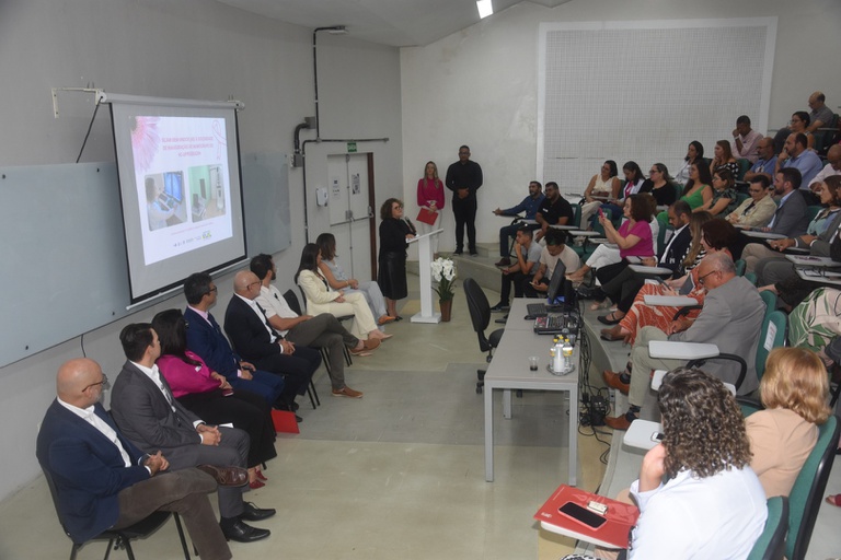 28062024 ebserh hc-ufpe mamógrafo digital 2.JPG