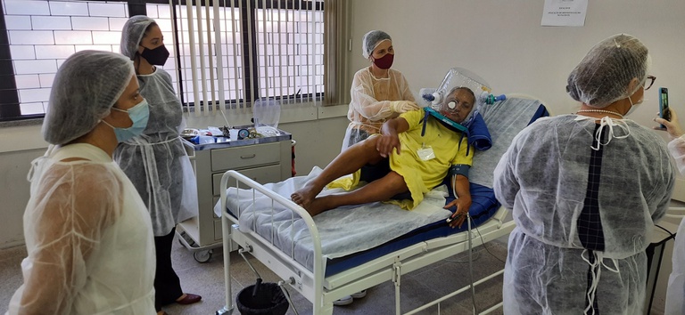 25012021 capacete elmo huwc 2.jpg