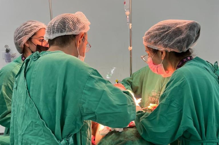 29122022 cirurgia mama hulw