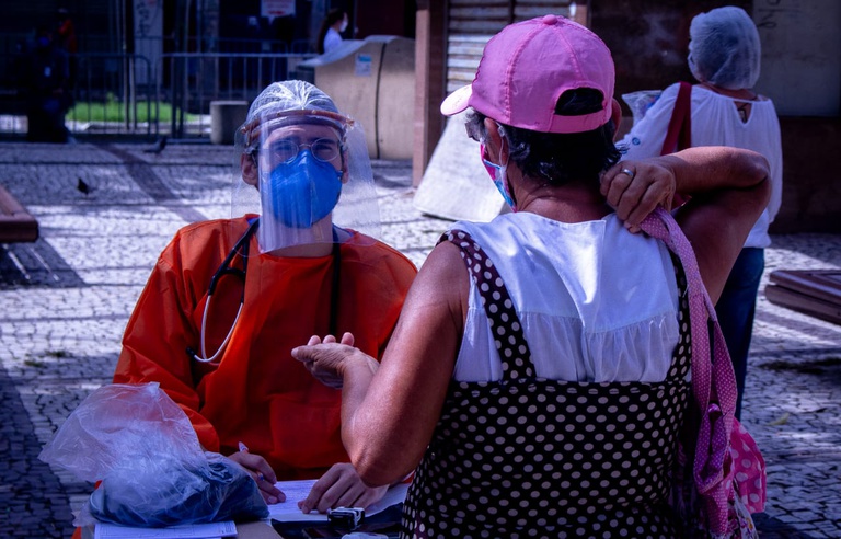 19062020 moradores de rua huwc (1).jpeg
